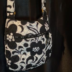💯💥🎉🎊Vera Bradley Hipster Crossbody bag🥳